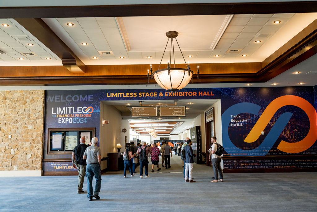 Attendees entering the Limitless Stage and Exhibitor Hall