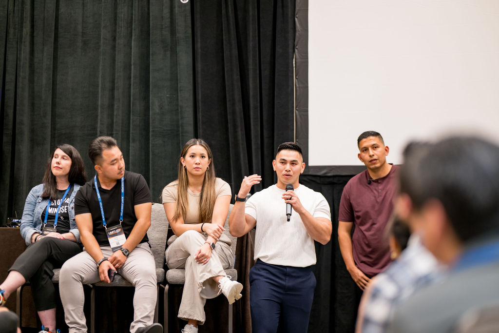Panel of speakers answering questions during a Limitless Expo breakout