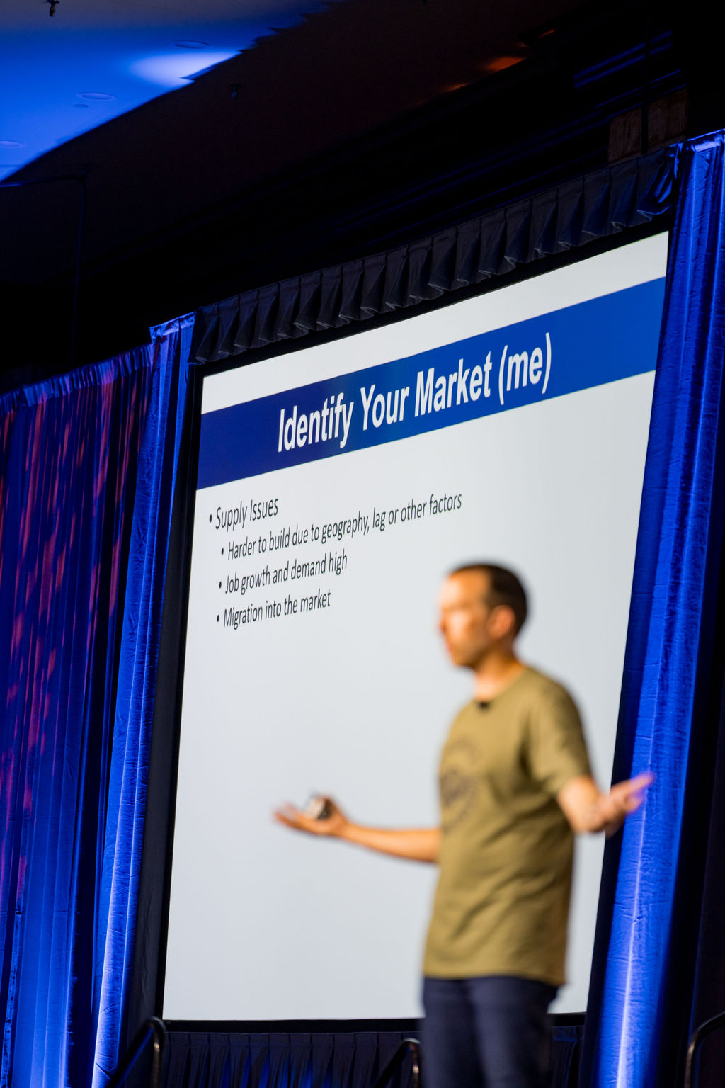 Presentation slide on the main screen during a Limitless Expo session